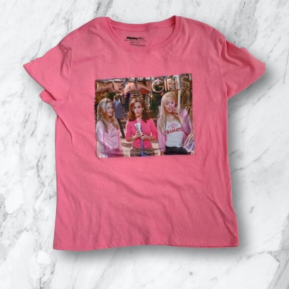 Cute Mean Girls We Wear Pink Mall Scene Graphic Tee Large - Picture 8 of 8